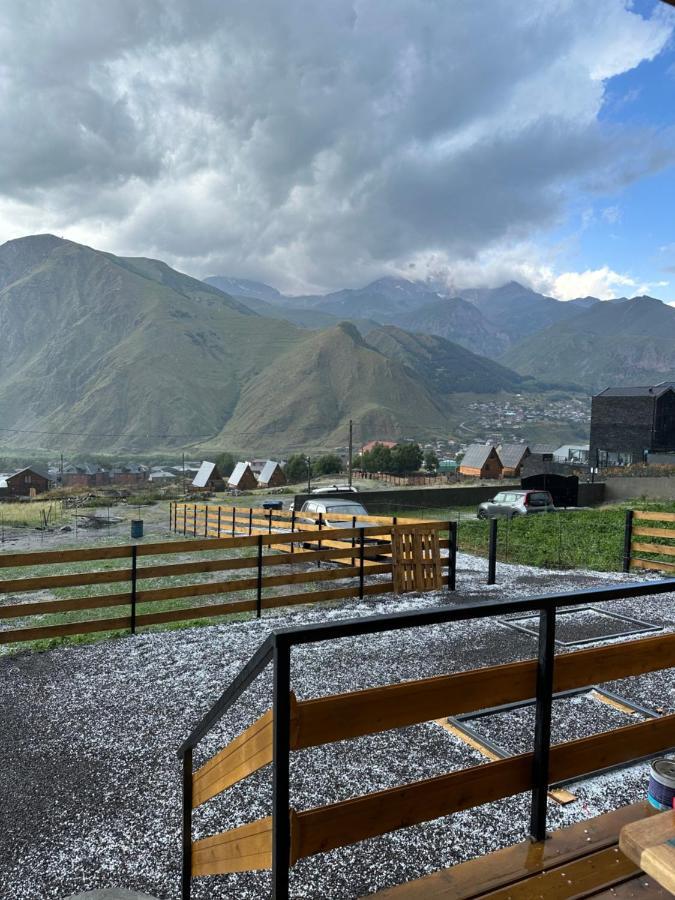 Lonely Mountain Villa Kazbegi Kültér fotó
