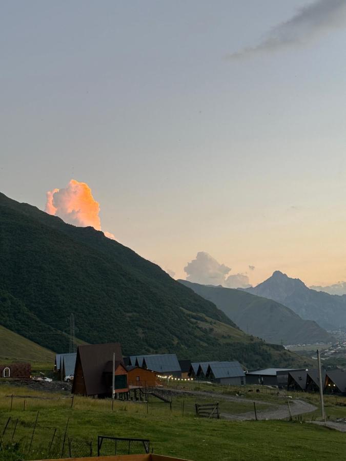 Lonely Mountain Villa Kazbegi Kültér fotó
