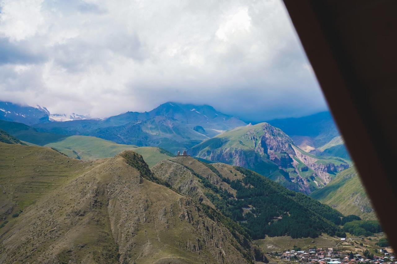 Lonely Mountain Villa Kazbegi Kültér fotó